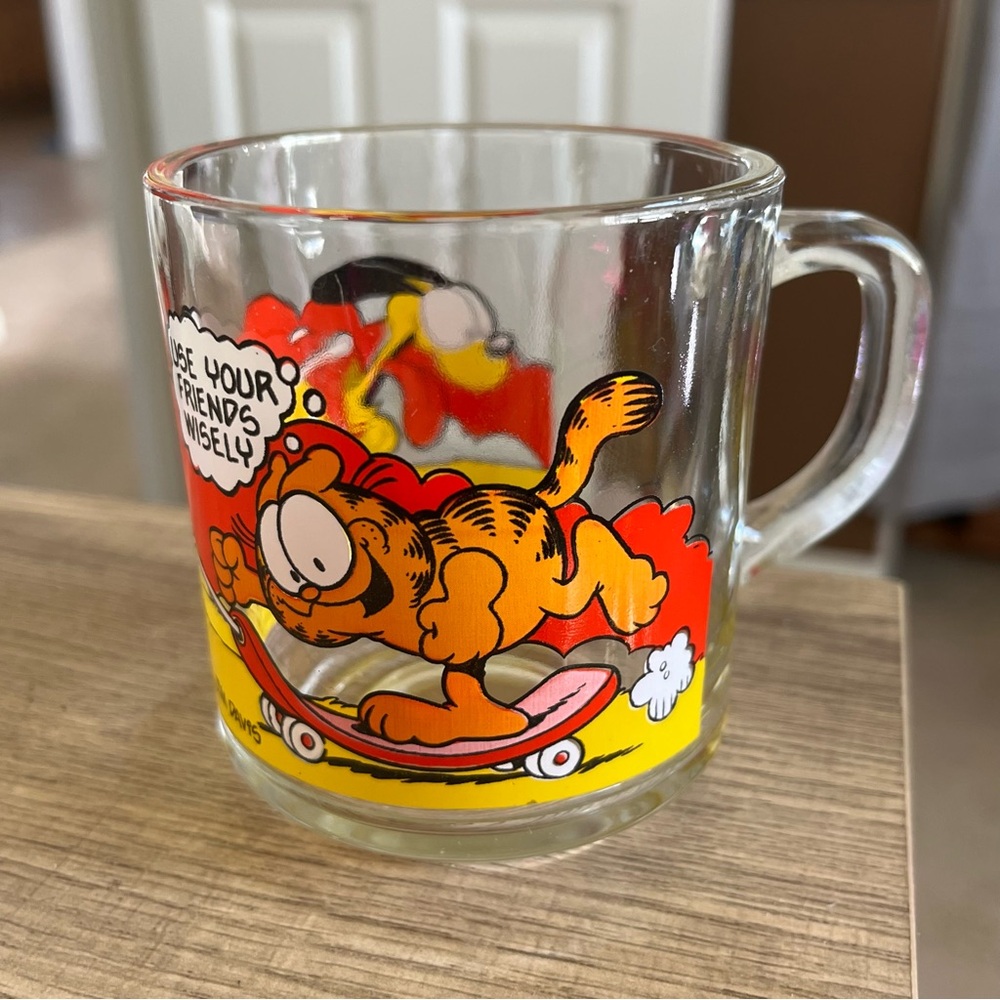 Garfield Skateboard Glass Mug McDonalds 1978